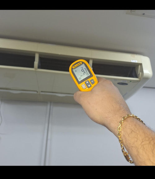 Técnico em painel elétrico de refrigeração